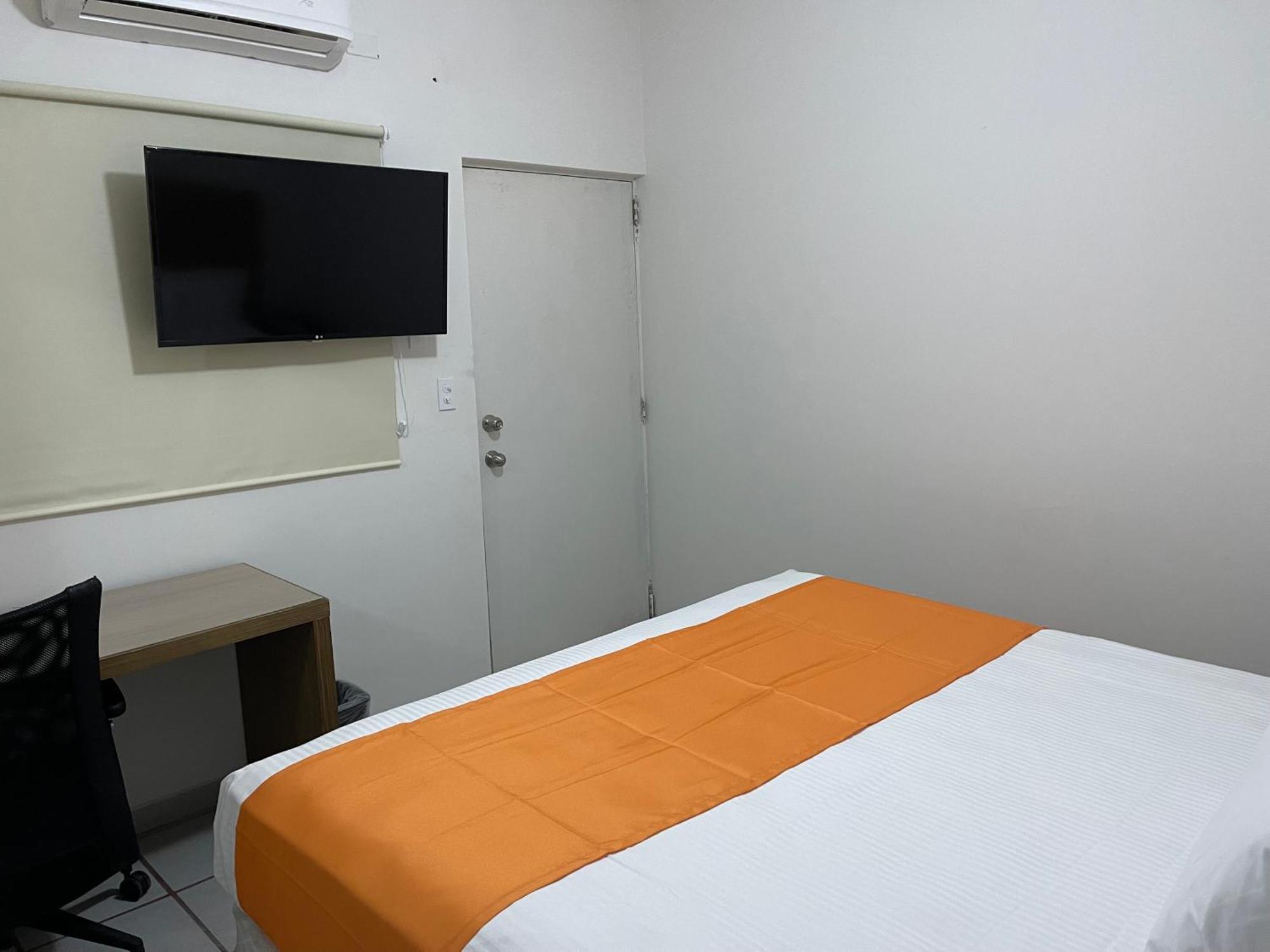 Hotel Las Palmas Ла Пас Екстериор снимка