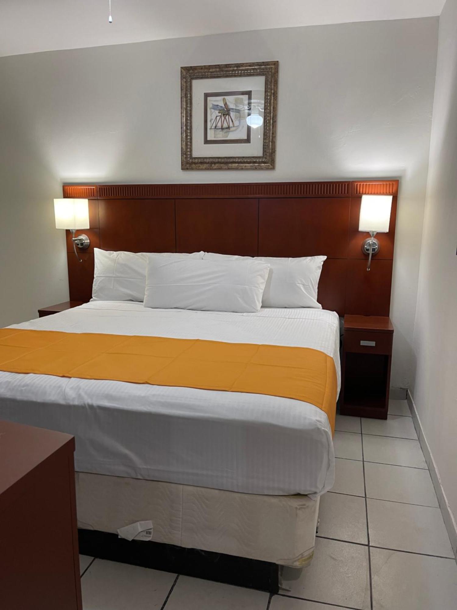 Hotel Las Palmas Ла Пас Екстериор снимка
