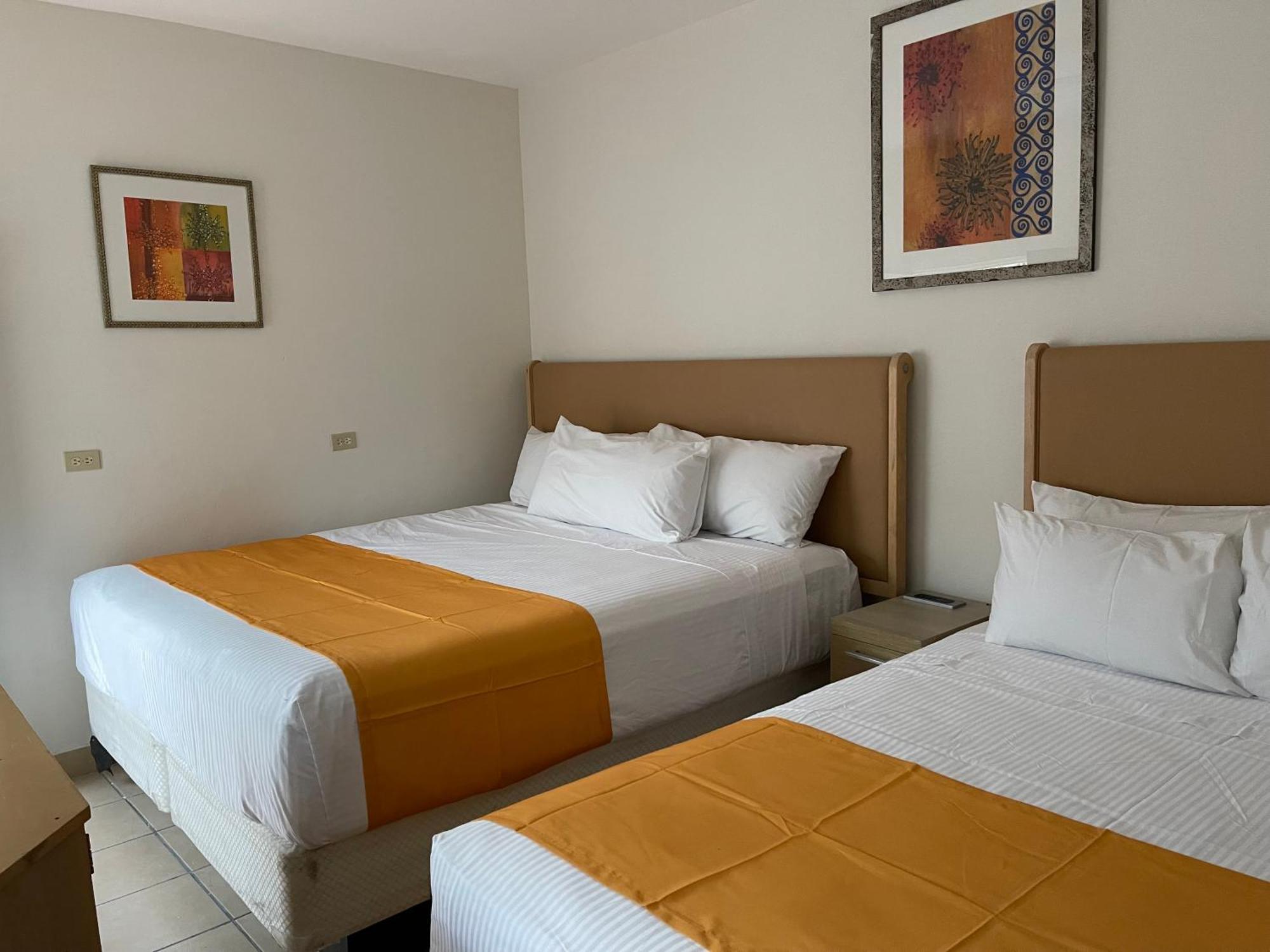Hotel Las Palmas Ла Пас Екстериор снимка