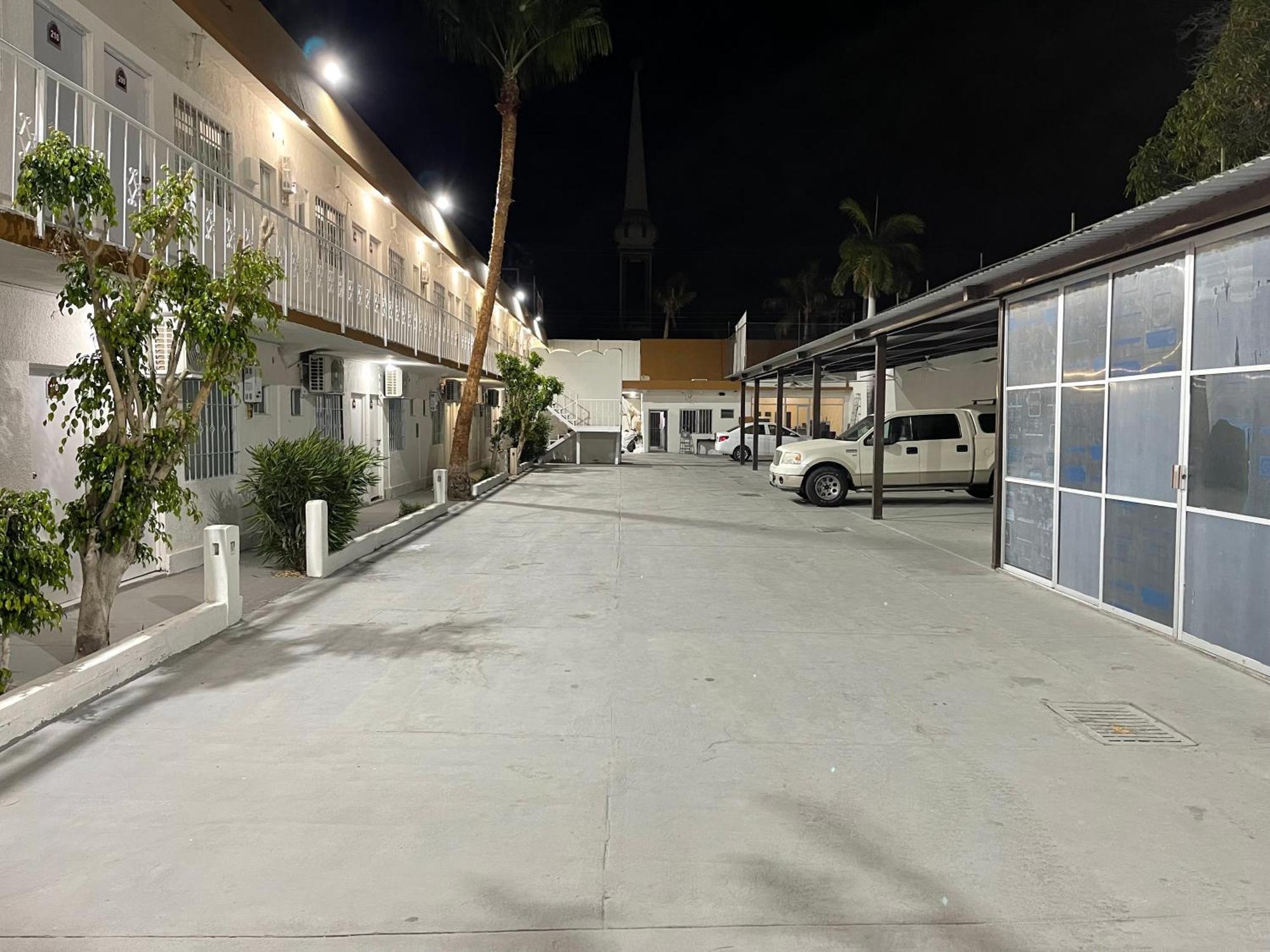 Hotel Las Palmas Ла Пас Екстериор снимка