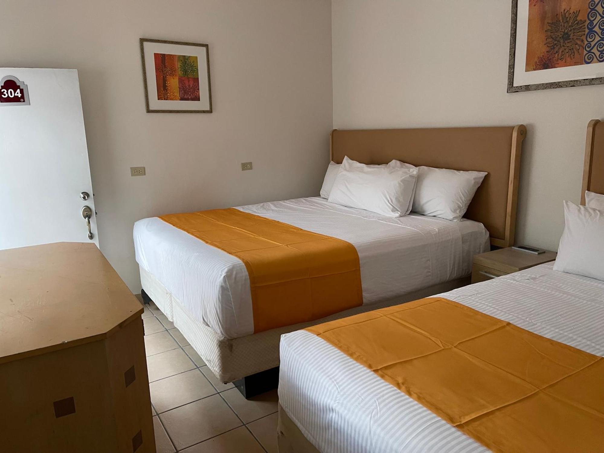 Hotel Las Palmas Ла Пас Екстериор снимка