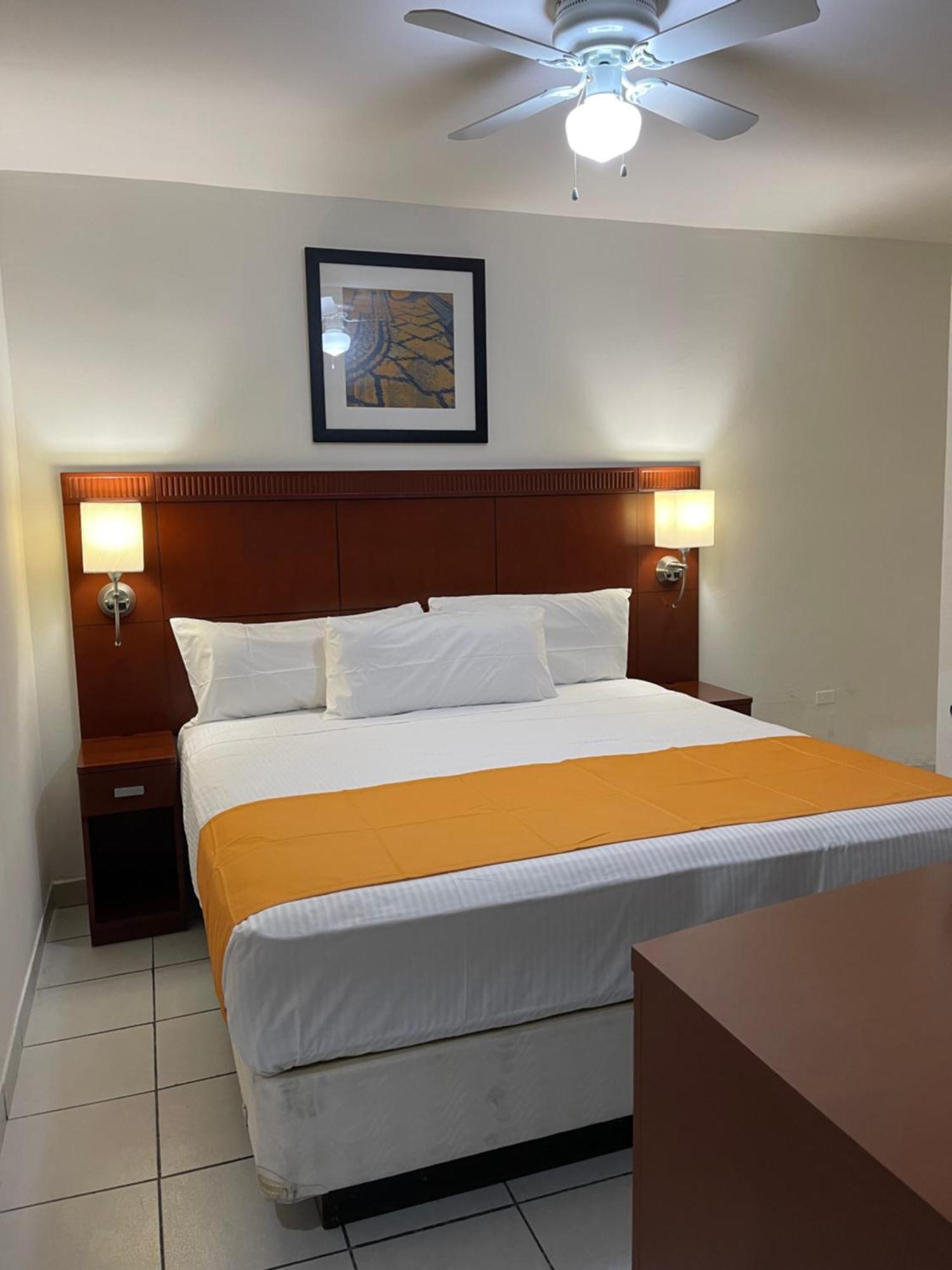 Hotel Las Palmas Ла Пас Екстериор снимка