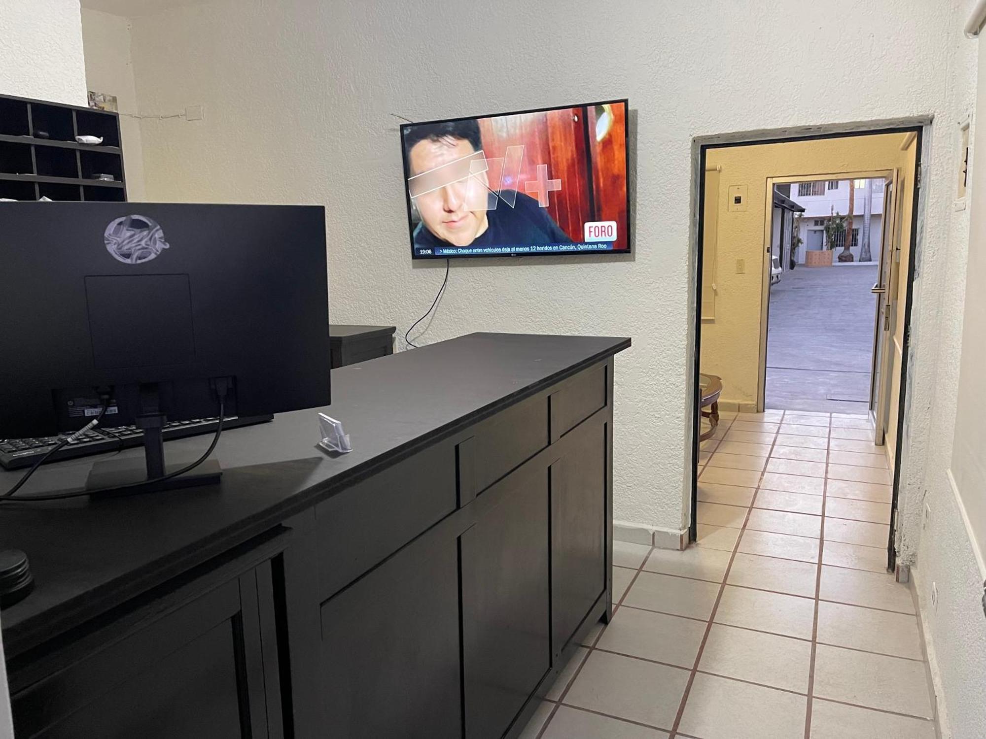 Hotel Las Palmas Ла Пас Екстериор снимка
