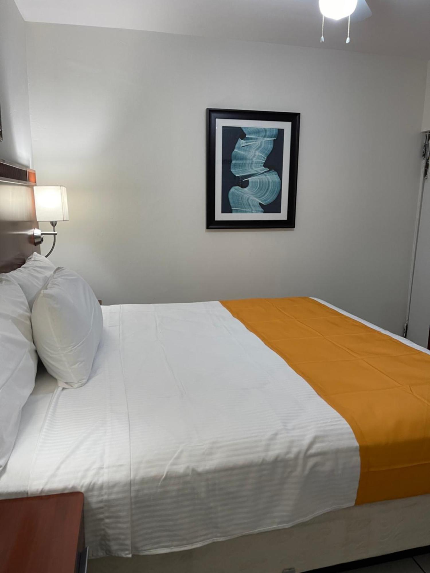 Hotel Las Palmas Ла Пас Екстериор снимка