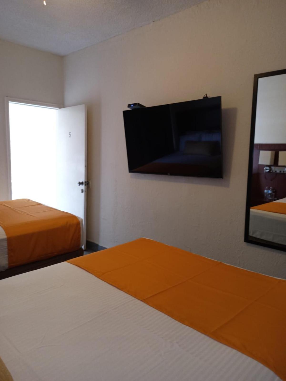 Hotel Las Palmas Ла Пас Екстериор снимка