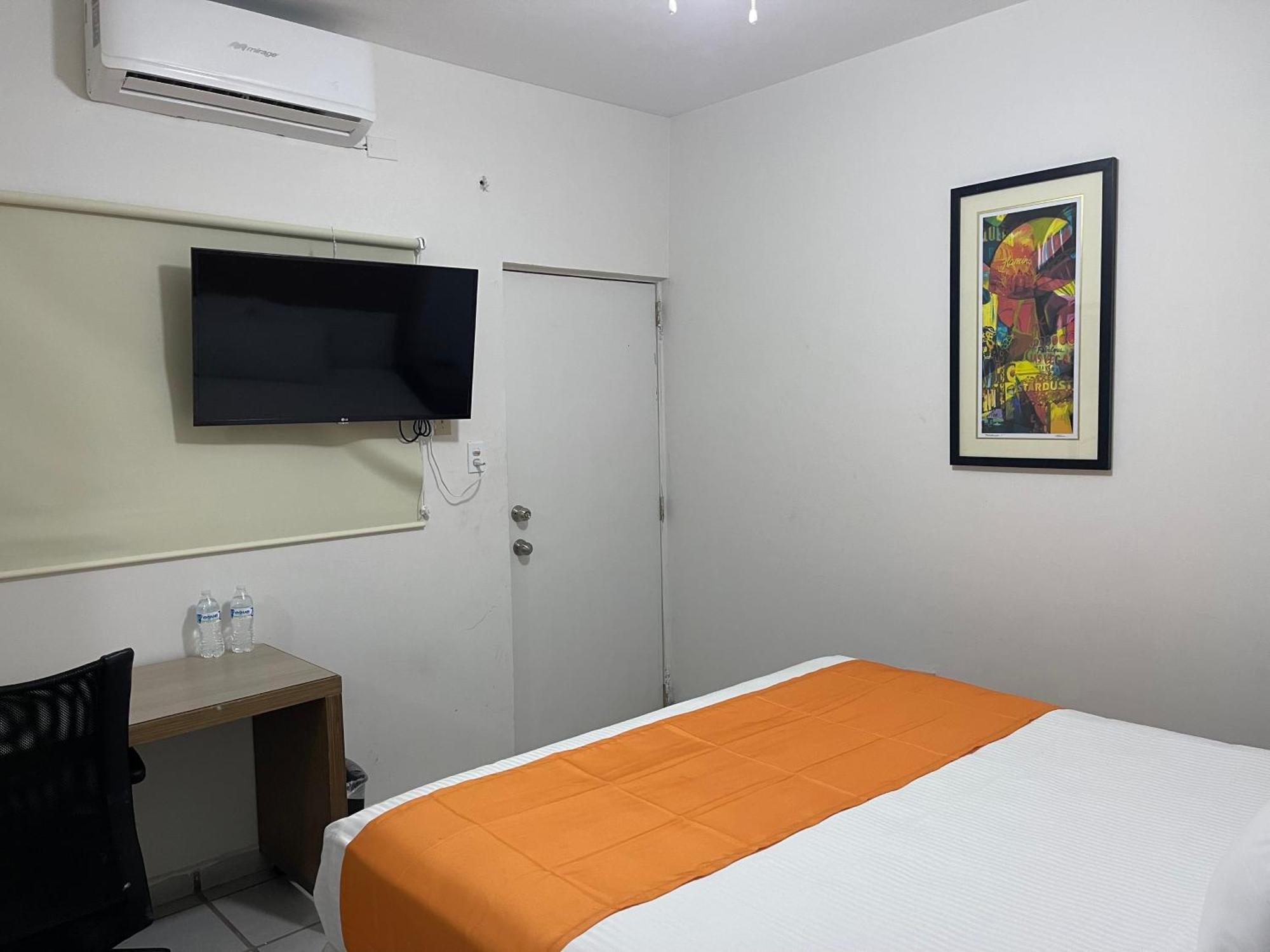 Hotel Las Palmas Ла Пас Екстериор снимка