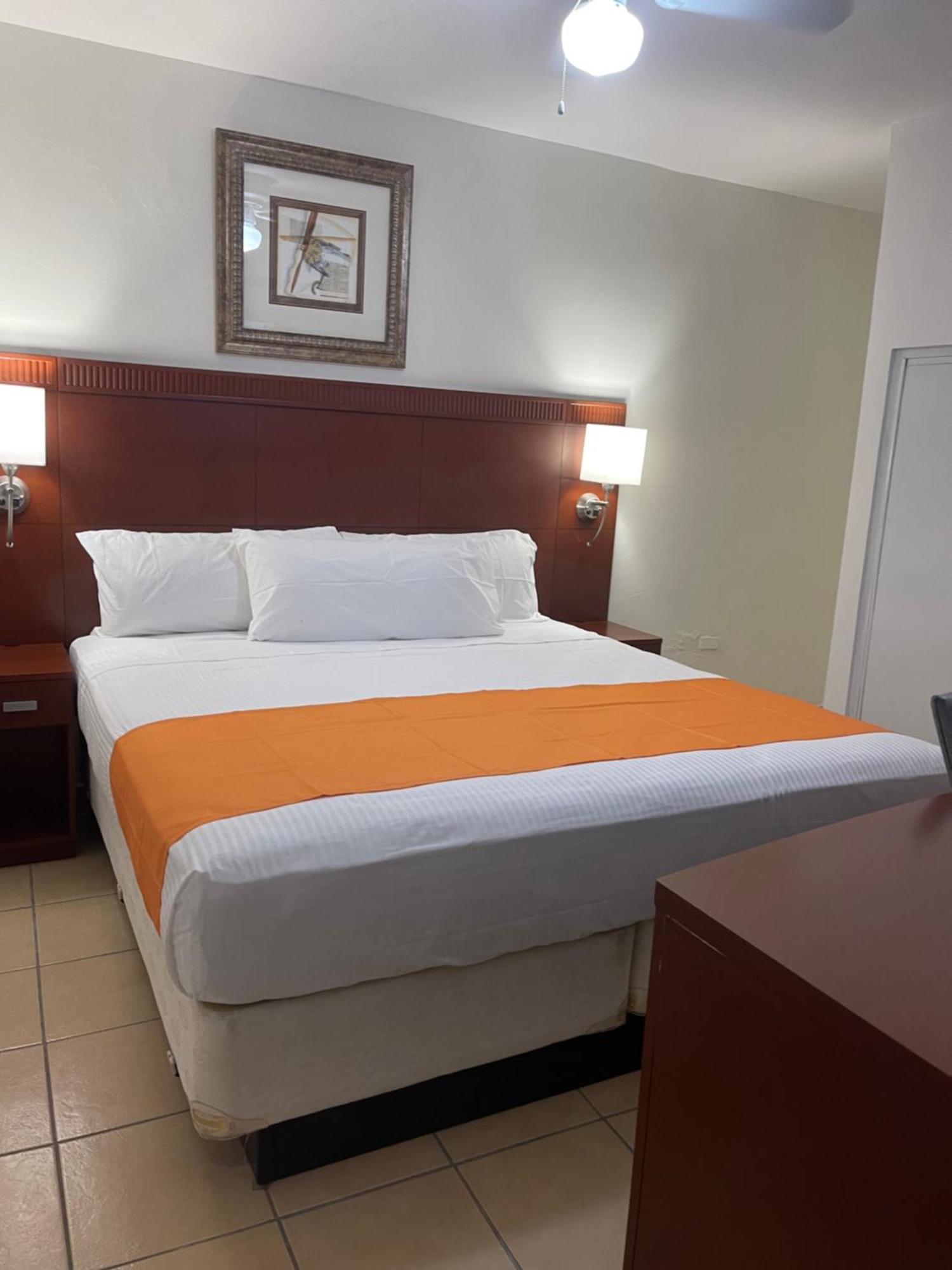 Hotel Las Palmas Ла Пас Екстериор снимка